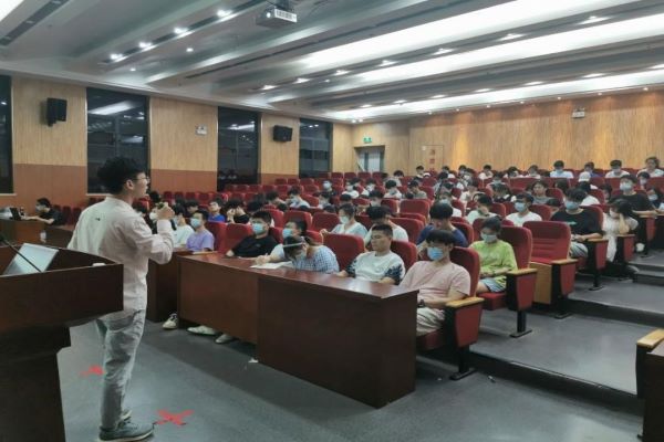学院“菁华英才”通讯员培训会